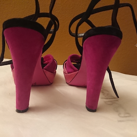 BETSEY JOHNSON Pink Purple Black Platform Sandals - Picture 5 of 11